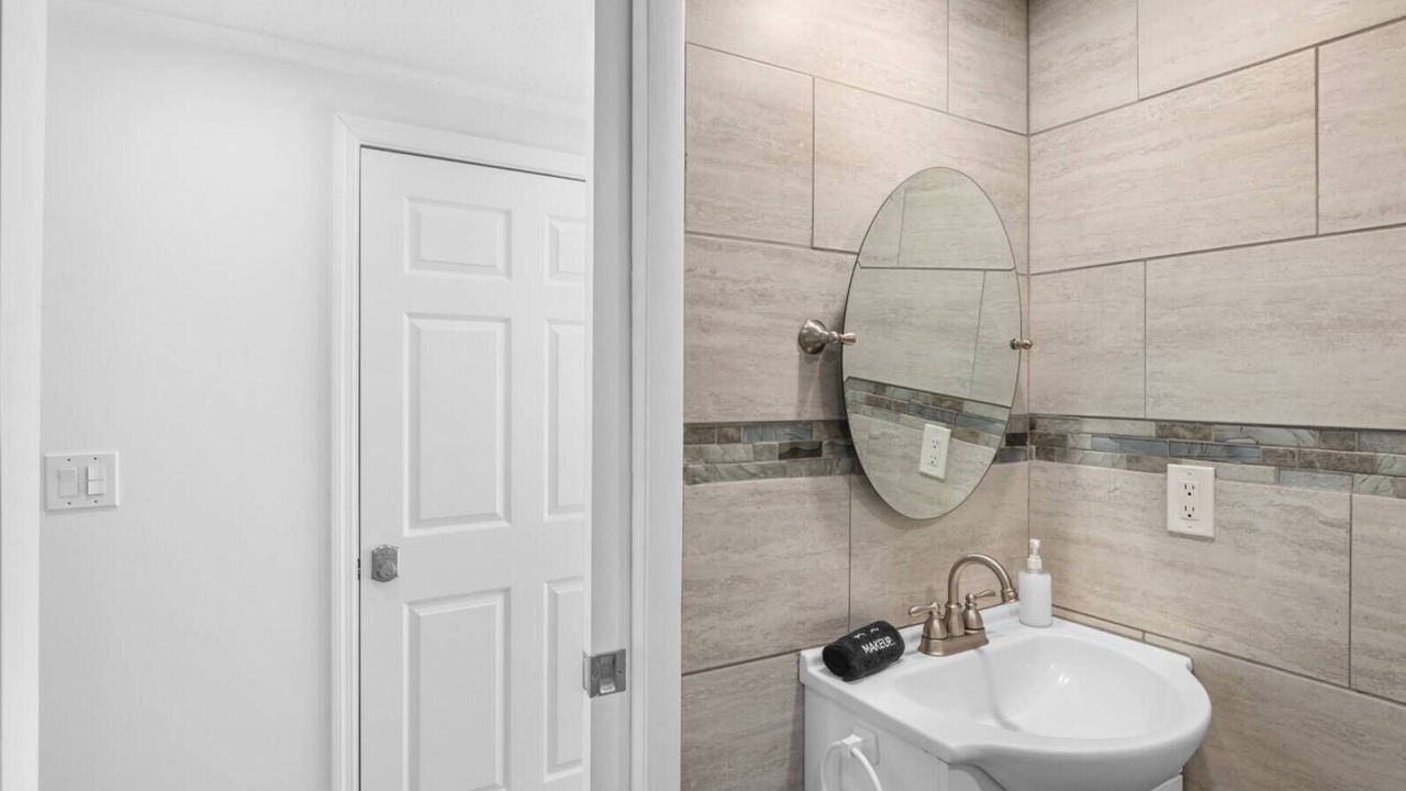 Photo of Bathroom in Englewood South