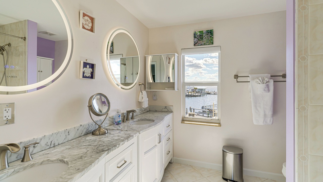 Photo of Bathroom in Nettles Island