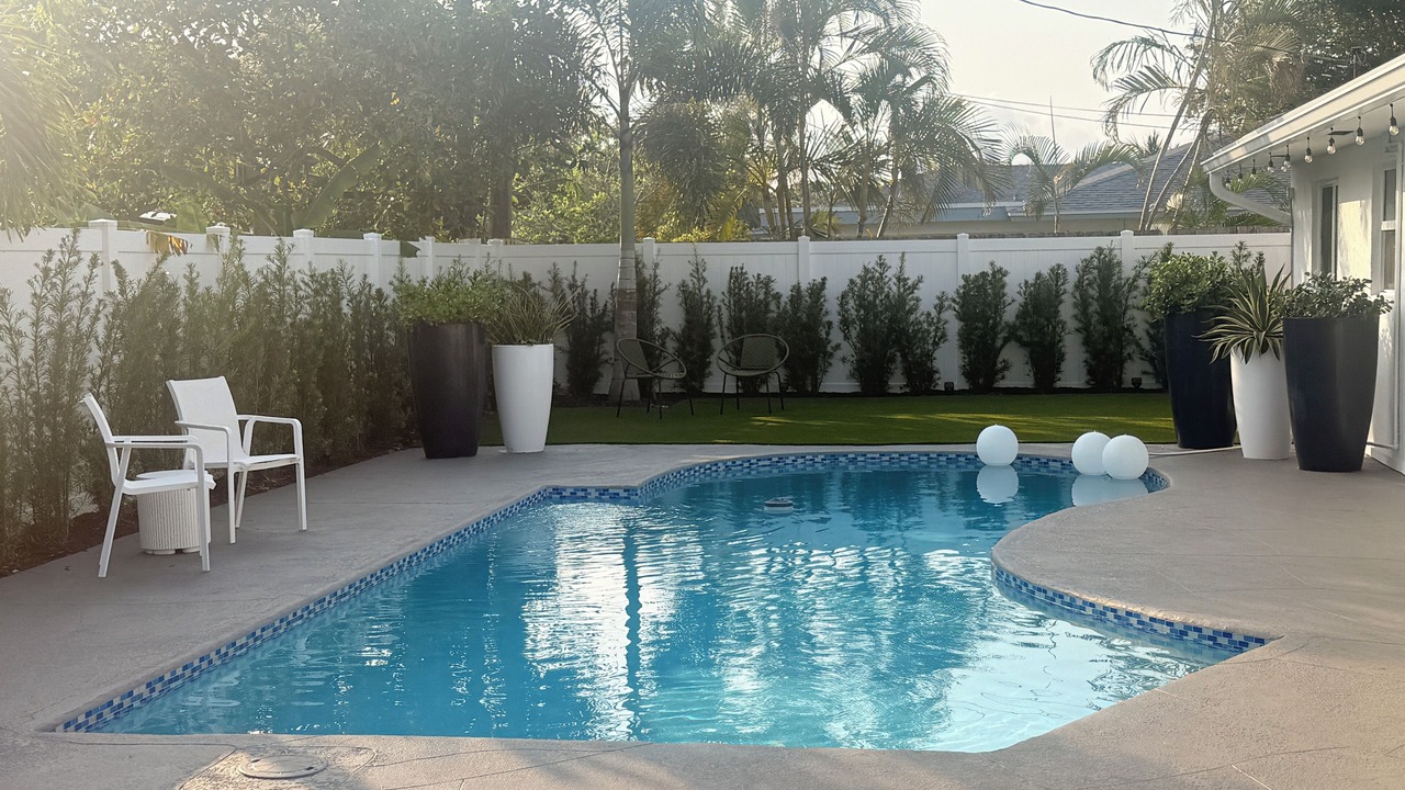 Photo of Outdoor in Tropic Palms