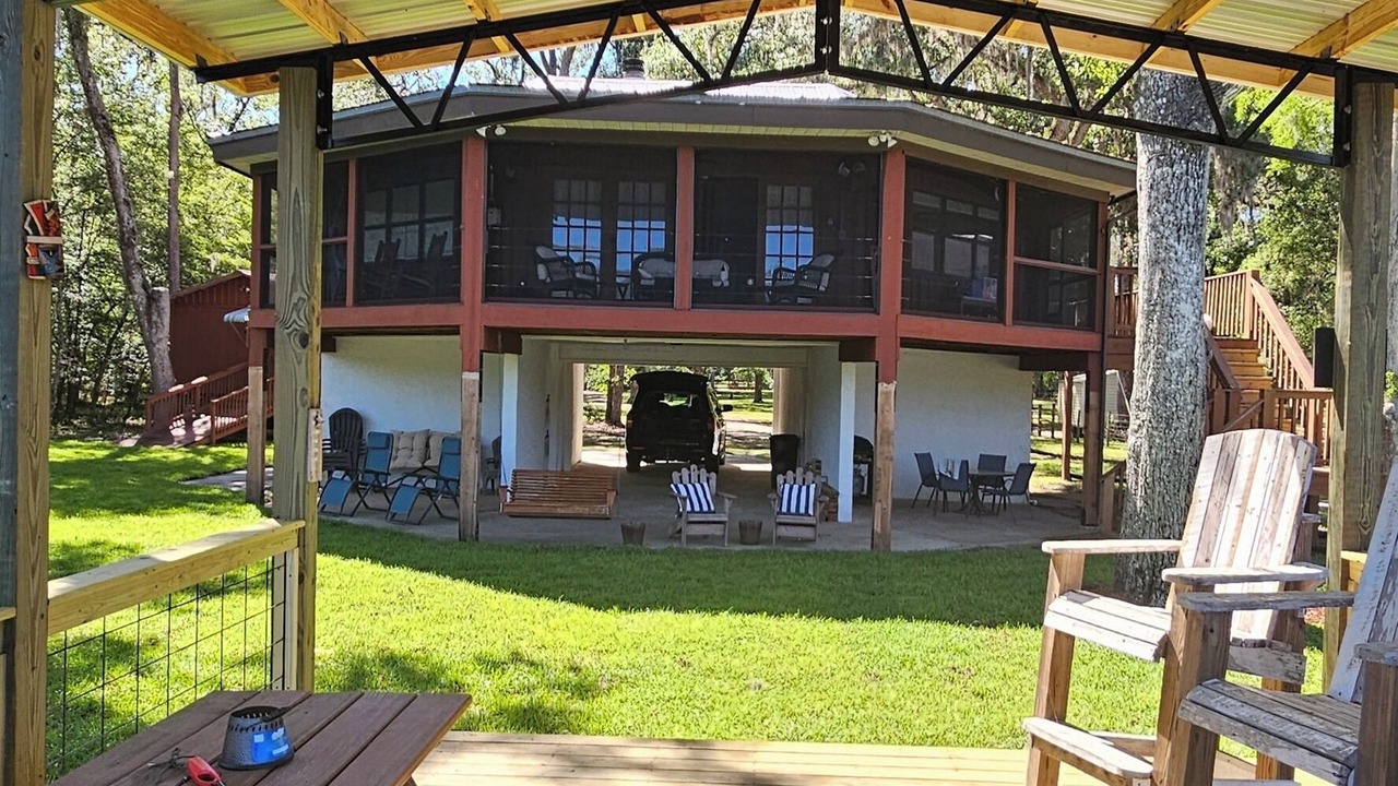 Photo of Outdoor in Bell