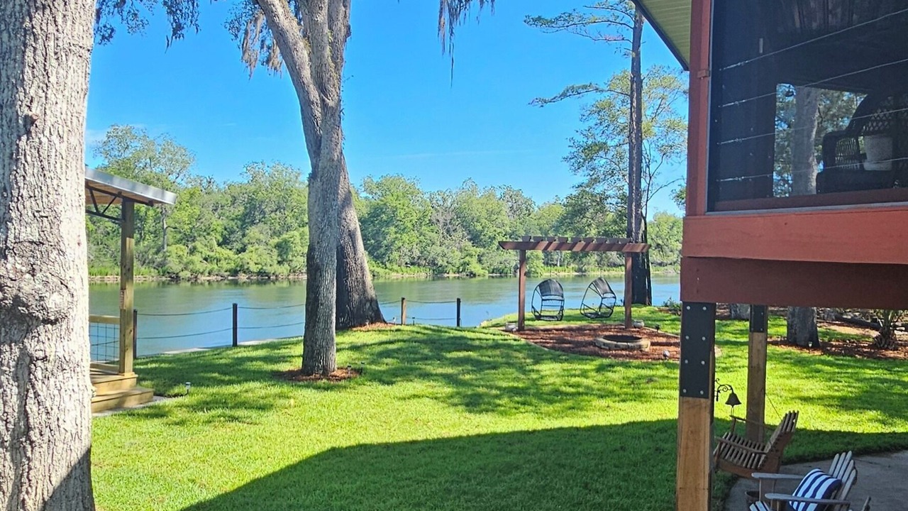 Photo of Outdoor in Bell