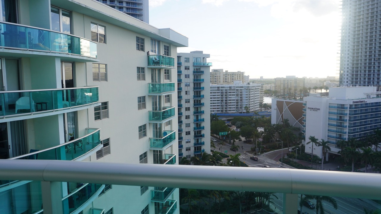 Photo of Outdoor in Hollywood South Central Beach