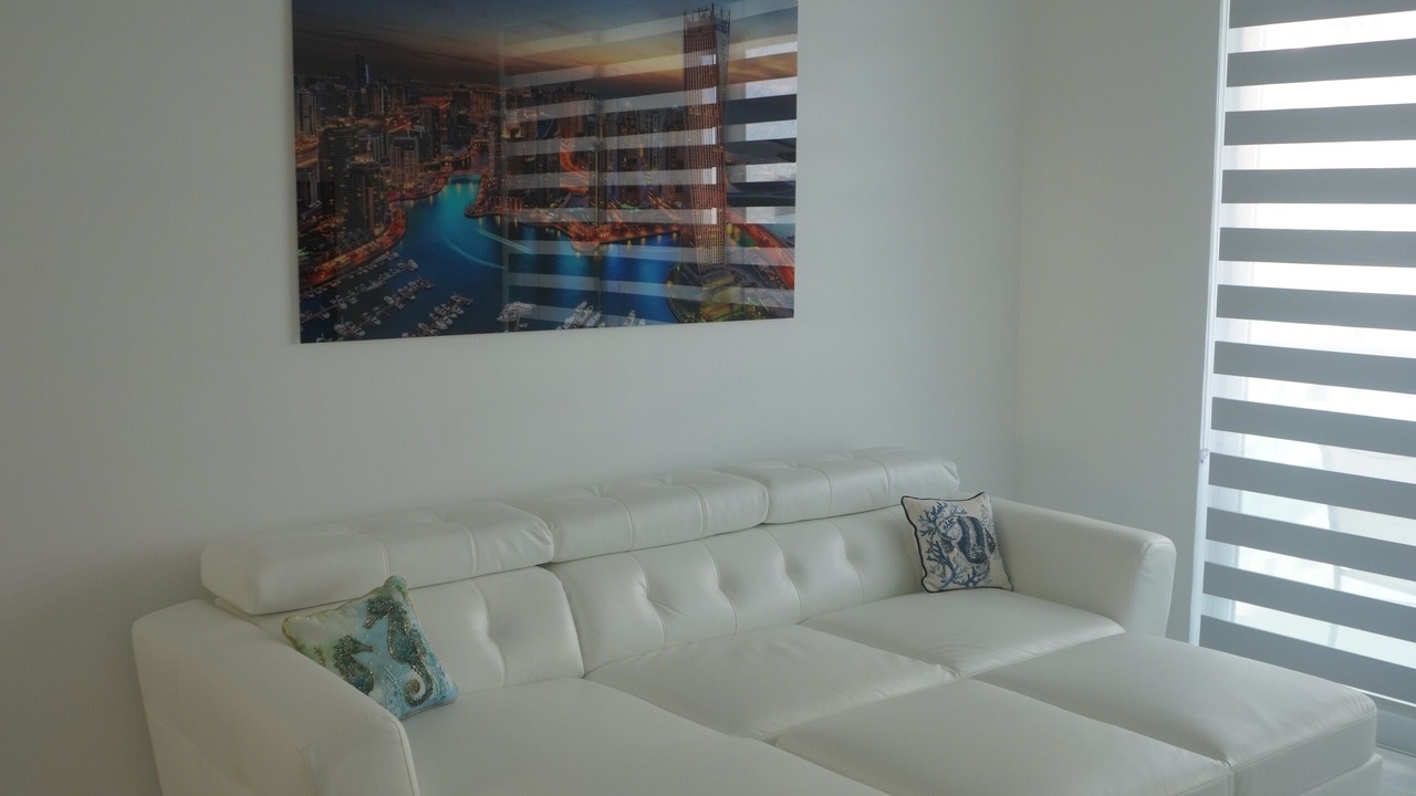 Photo of Livingroom in Hollywood South Central Beach