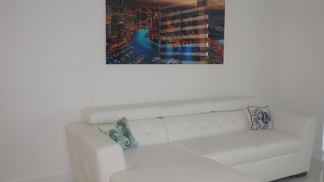 Photo of Livingroom in Hollywood South Central Beach