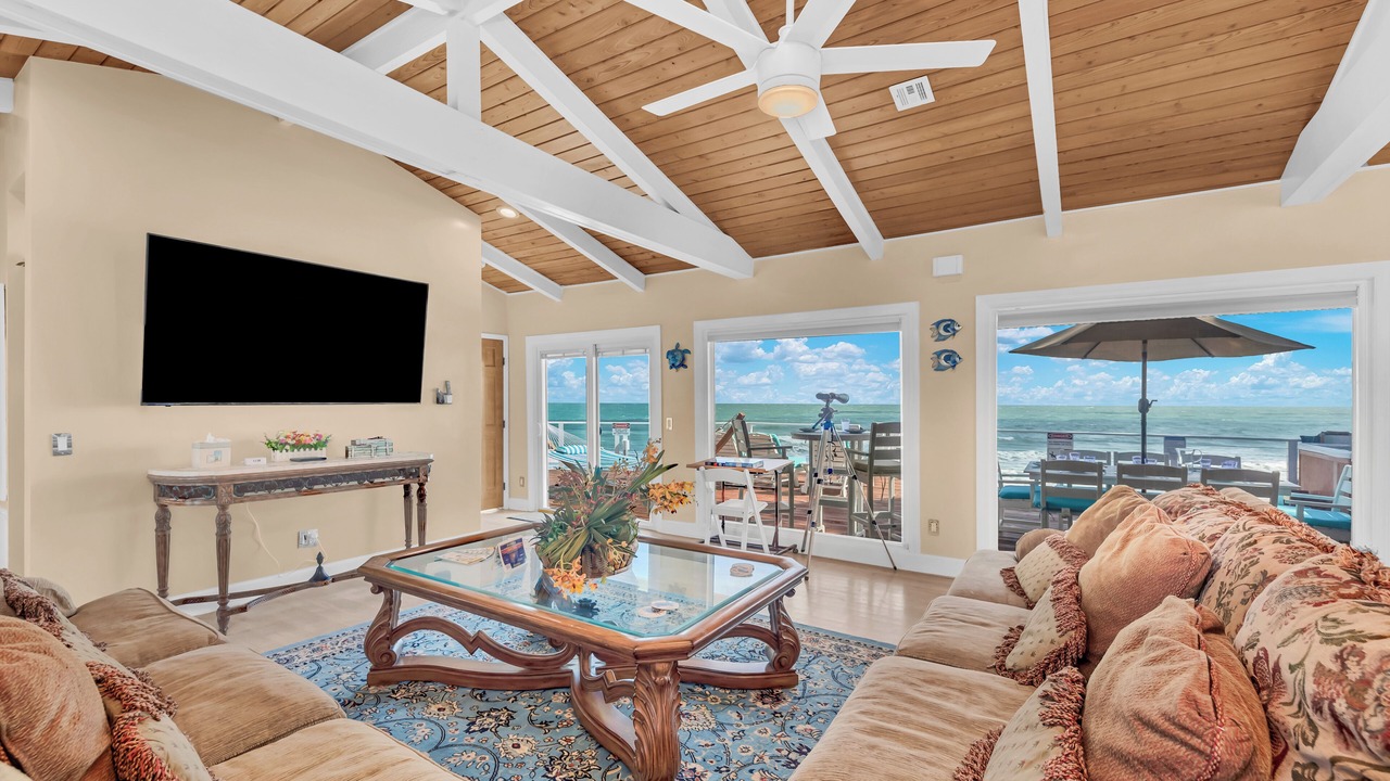 Photo of Livingroom in Stuart