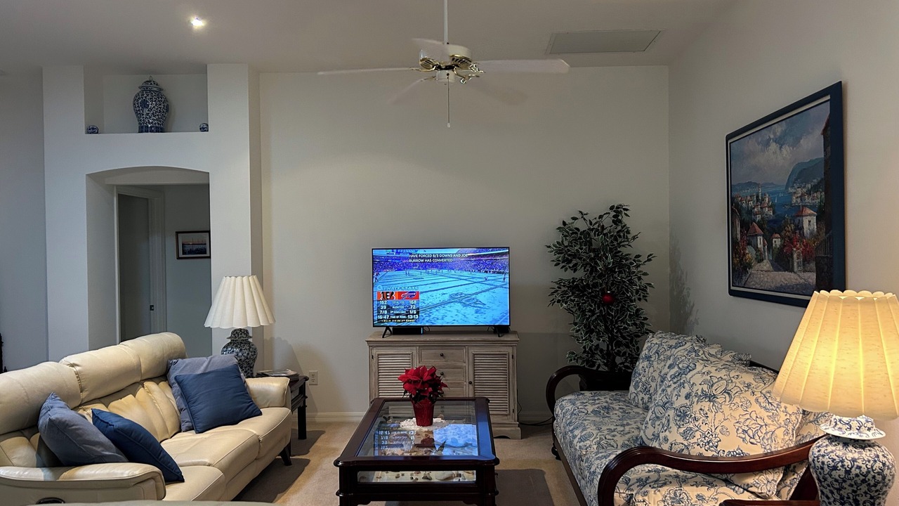 Photo of Livingroom in Woodbury