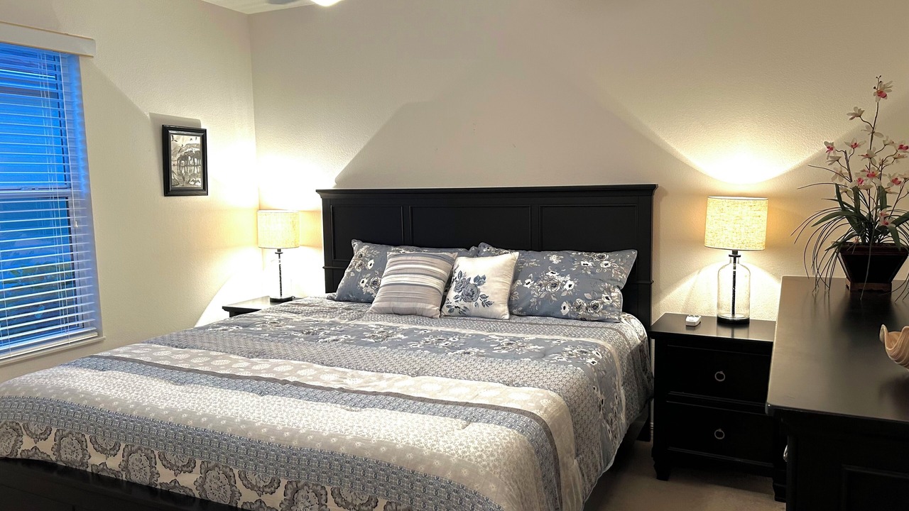 Photo of Bedroom in Woodbury