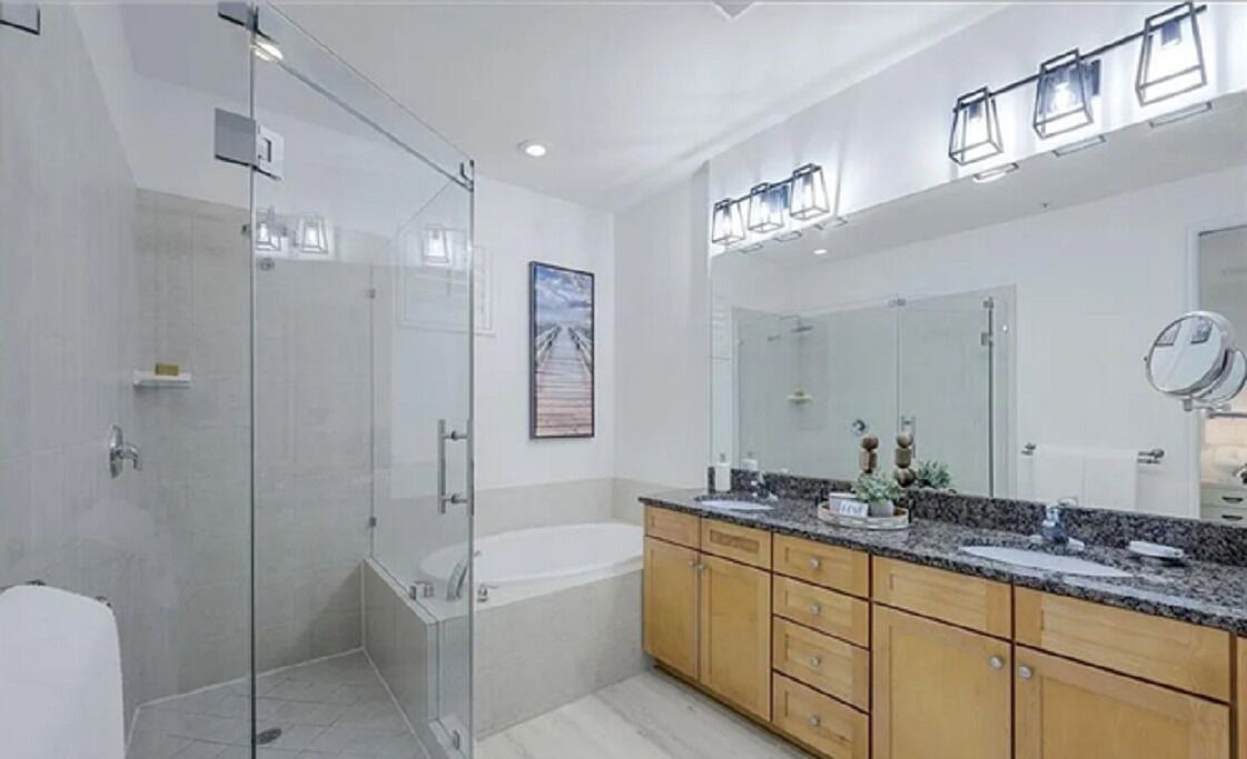 Photo of Bathroom in Ole