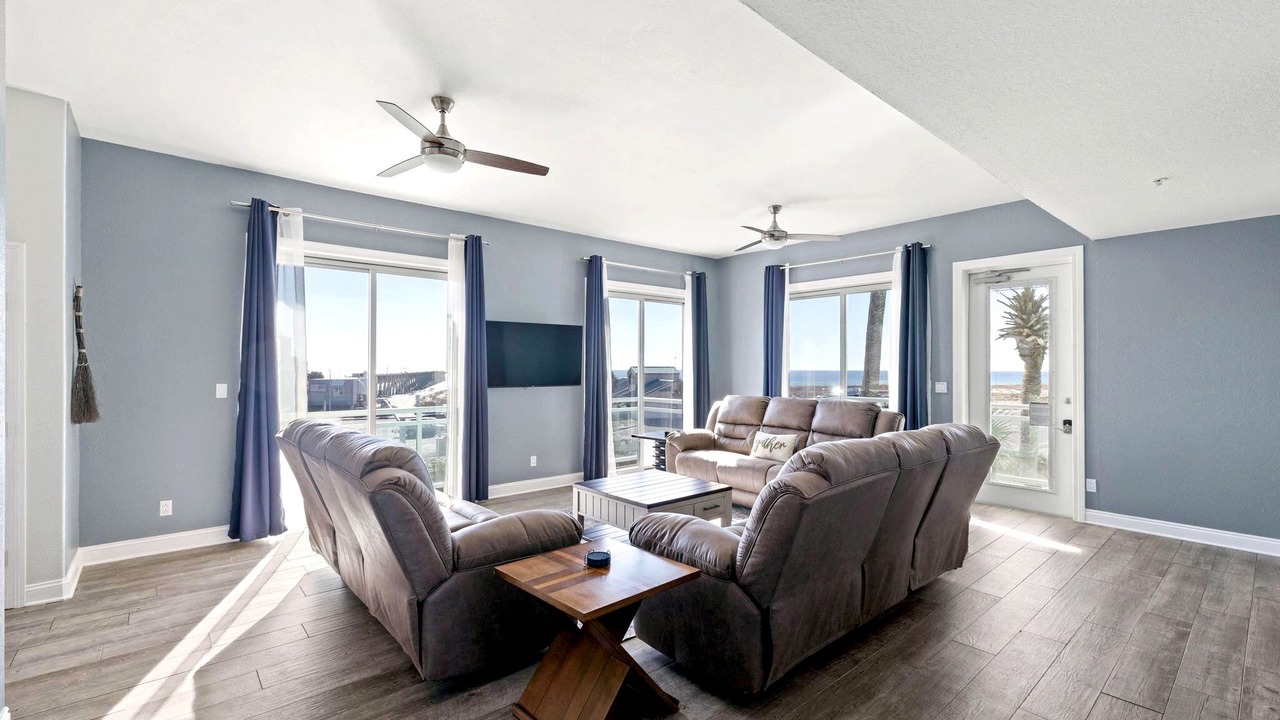 Photo of Livingroom in Pensacola Beach