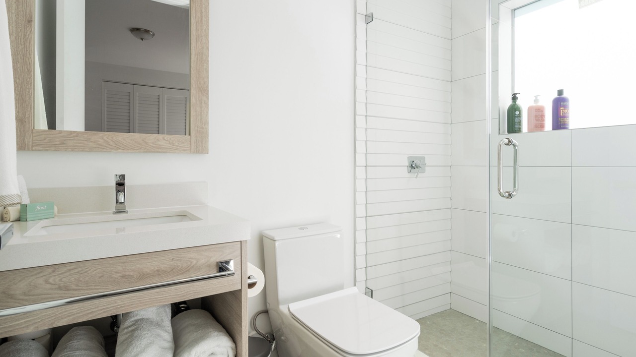 Photo of Bathroom in Coral Way