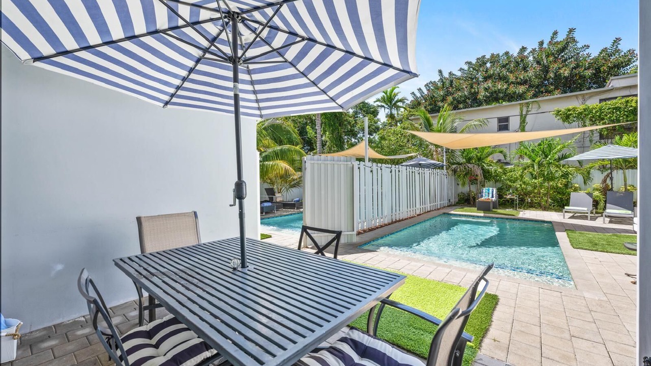 Photo of Outdoor in Coral Way