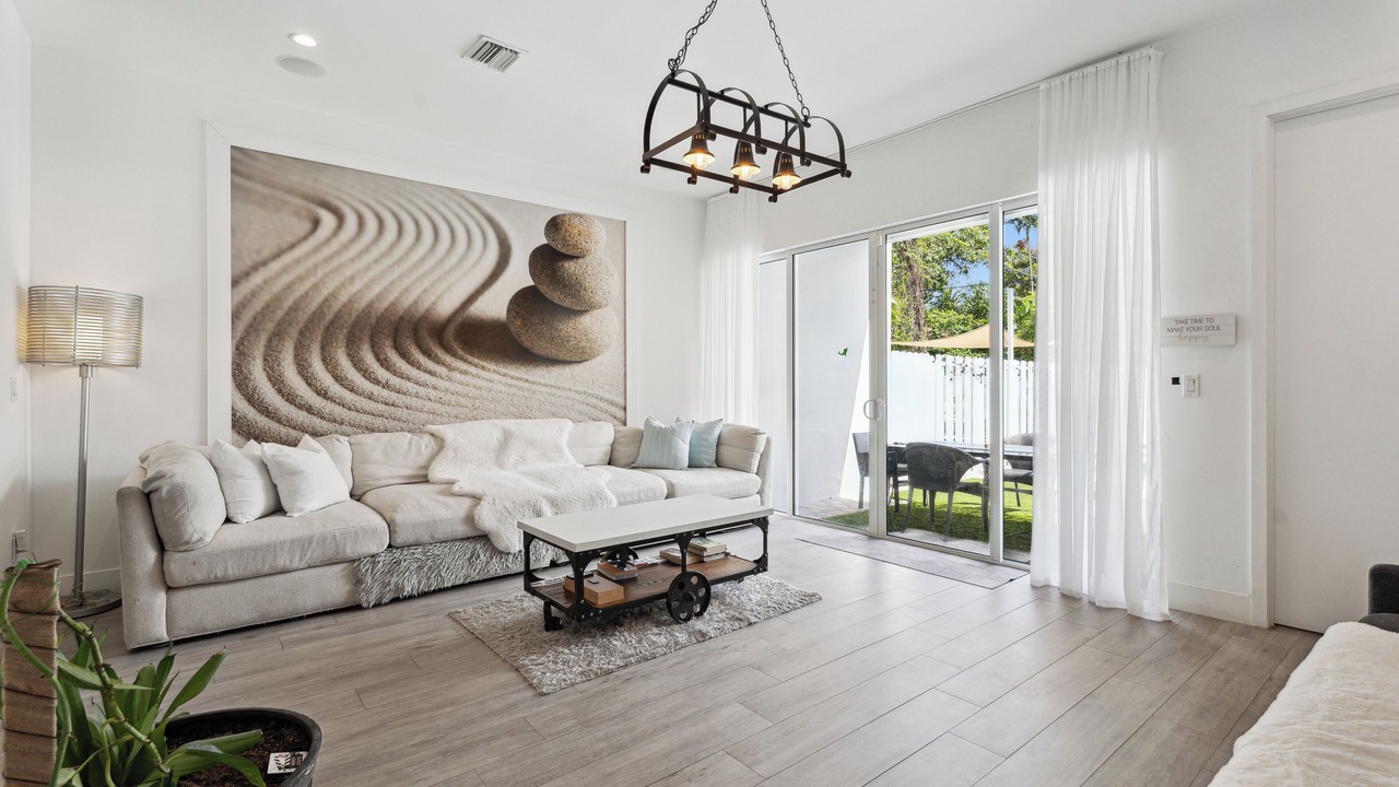 Photo of Livingroom in Coral Way