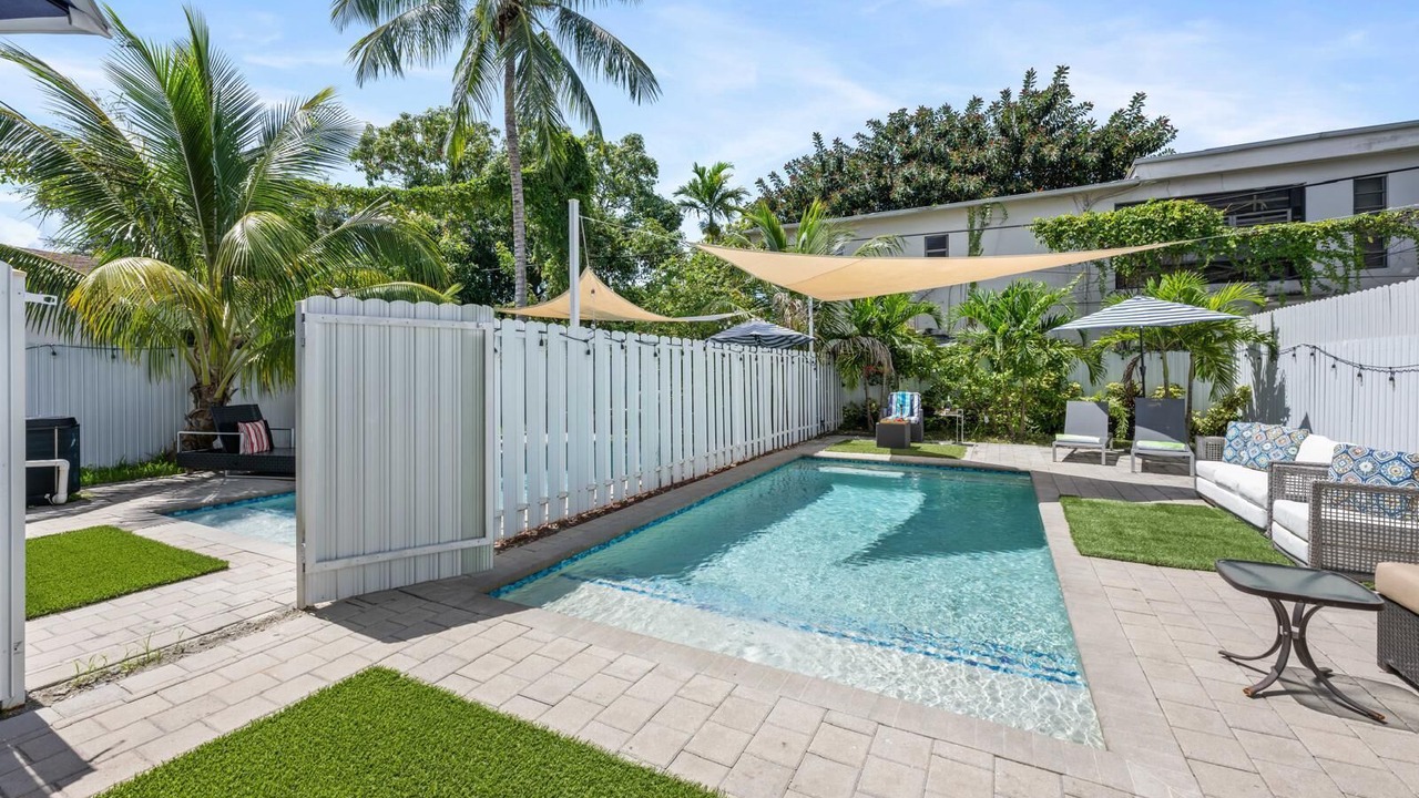 Photo of Outdoor in Coral Way