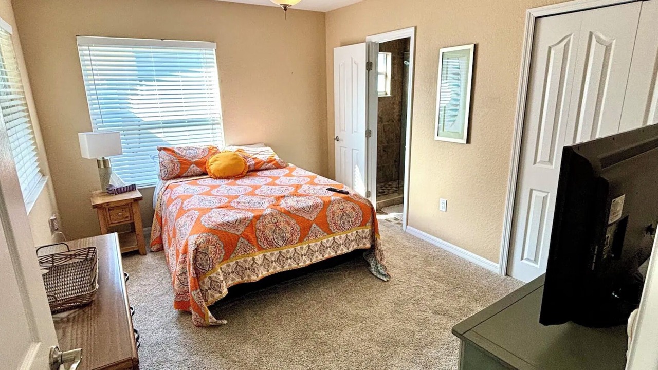 Photo of Bedroom in Lake St. George