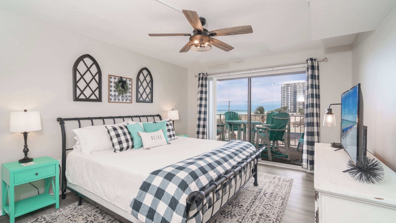 Photo of Patio Balcony in Biltmore Beach