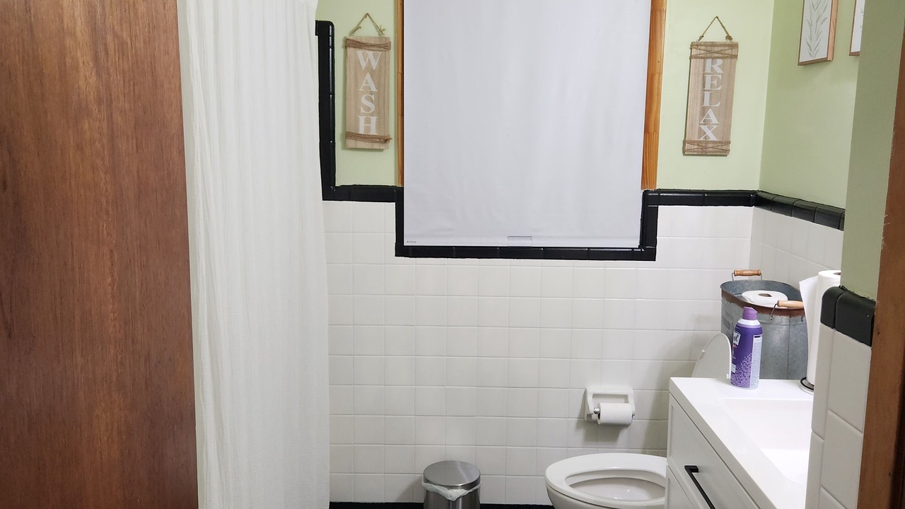 Photo of Bathroom in Sylvester