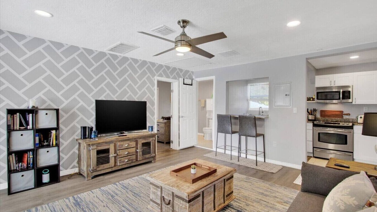 Photo of Livingroom in Old Seminole Heights