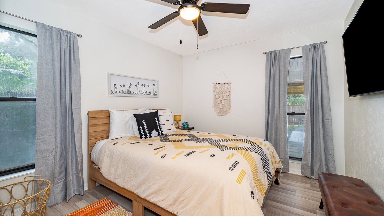 Photo of Bedroom in Candler