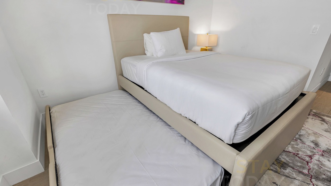 Photo of Bedroom in Hollywood South Central Beach