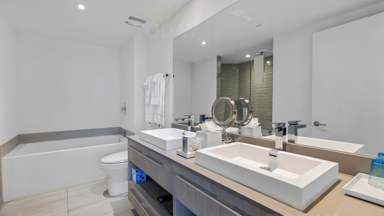 Photo of Bathroom in Hollywood South Central Beach