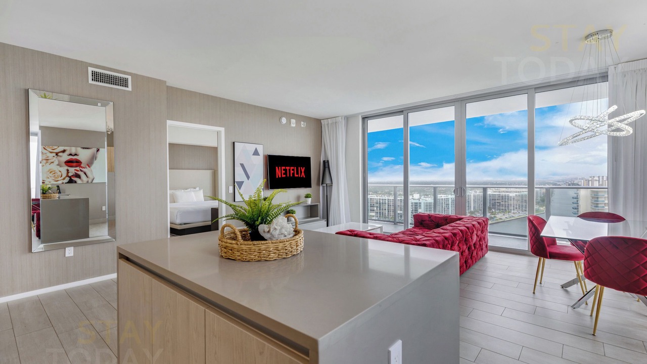 Photo of Bedroom in Hollywood South Central Beach
