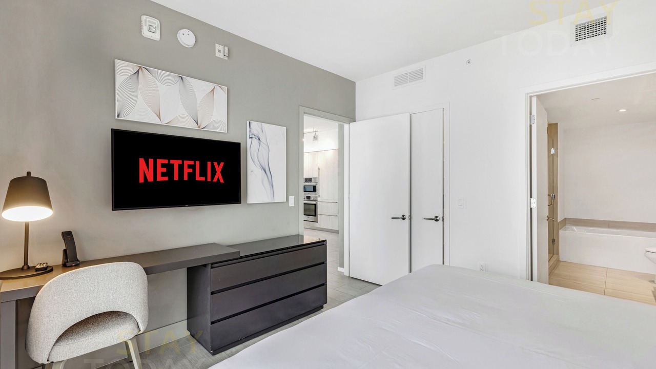 Photo of Bedroom in Hollywood South Central Beach