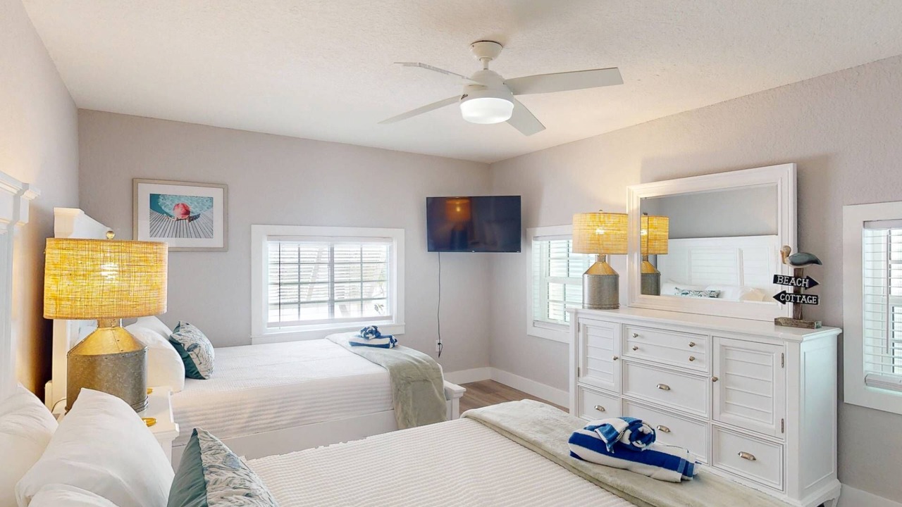 Photo of Bedroom in Madeira Beach