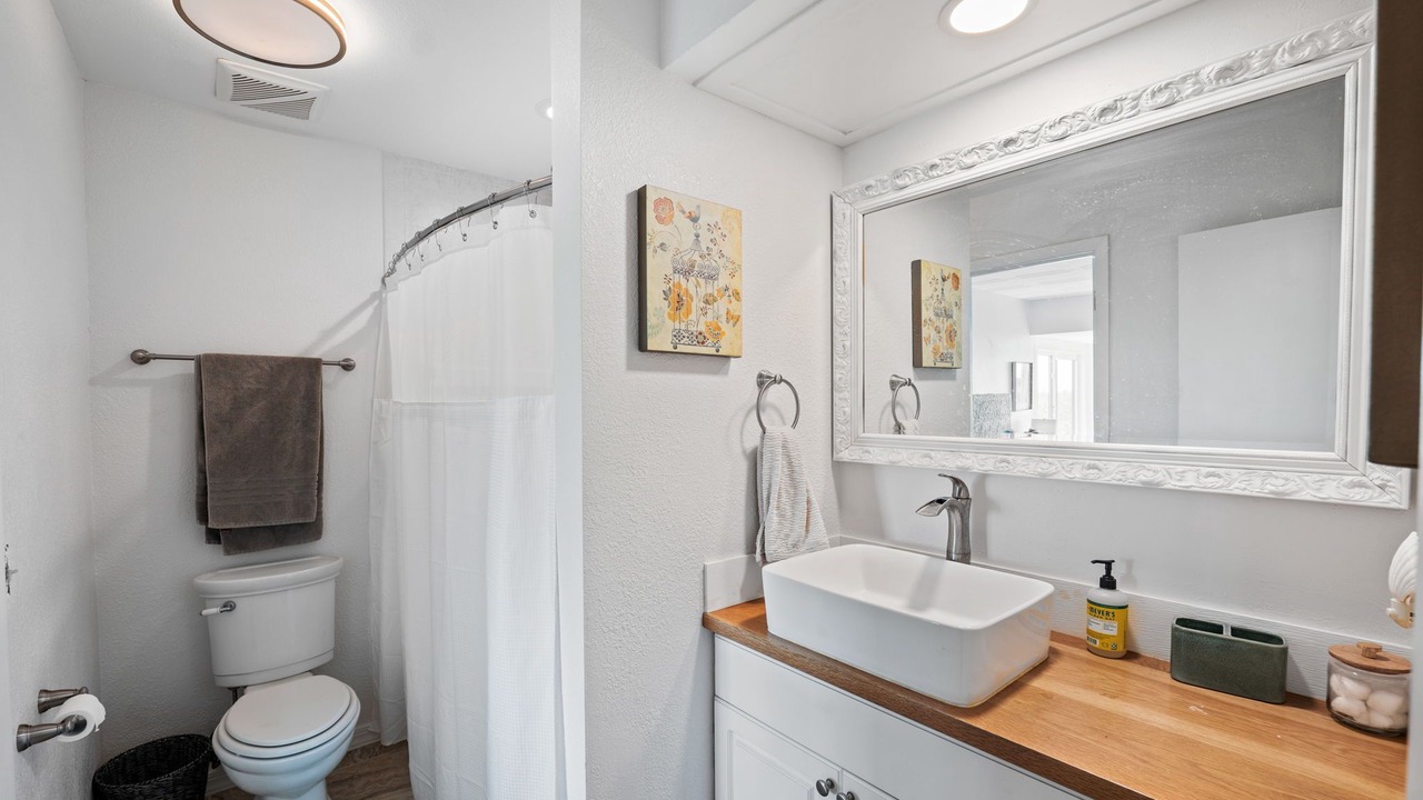 Photo of Bathroom in Tarpon Springs