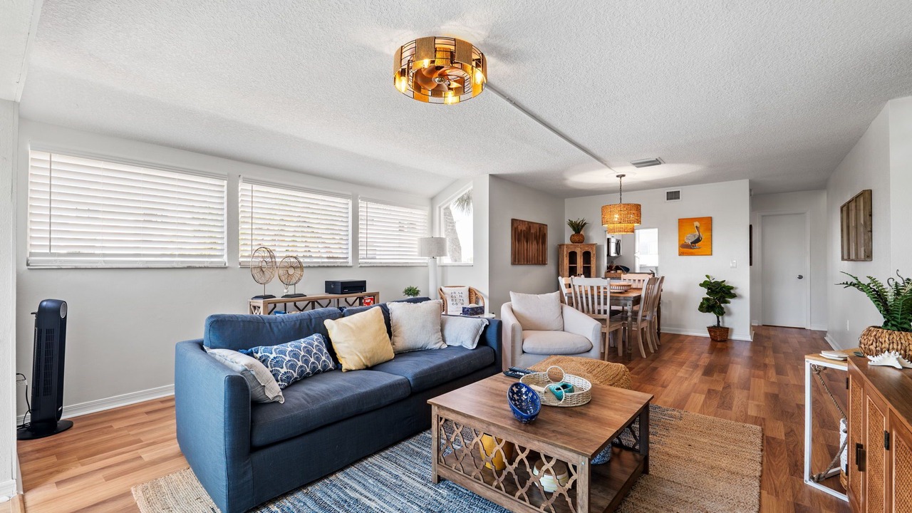Photo of Livingroom in Tarpon Springs