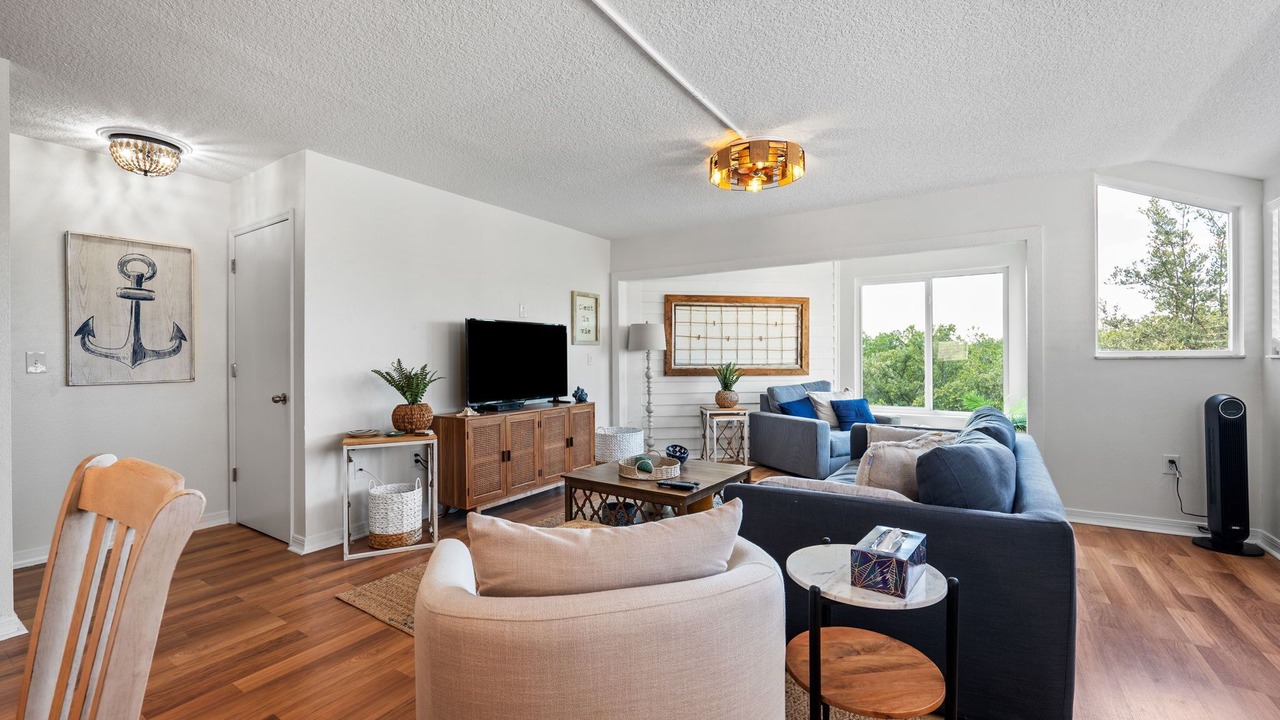 Photo of Livingroom in Tarpon Springs