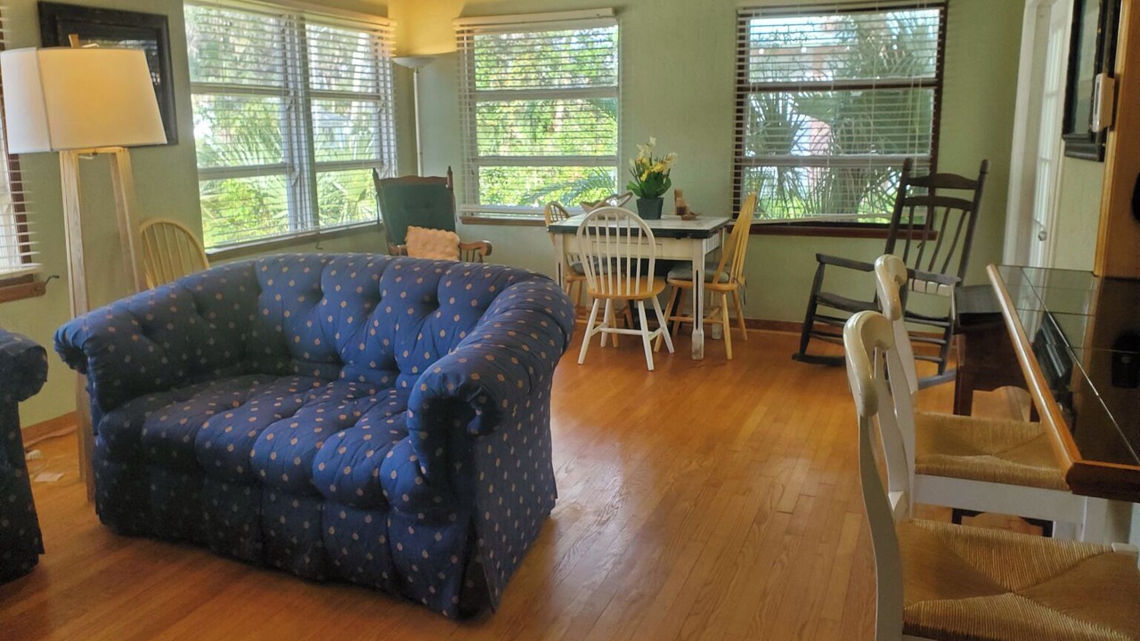 Photo of Livingroom in New Smyrna Beach