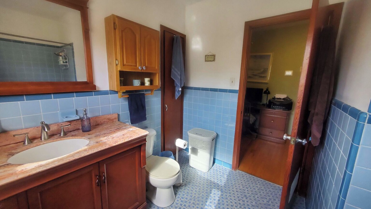 Photo of Bathroom in New Smyrna Beach