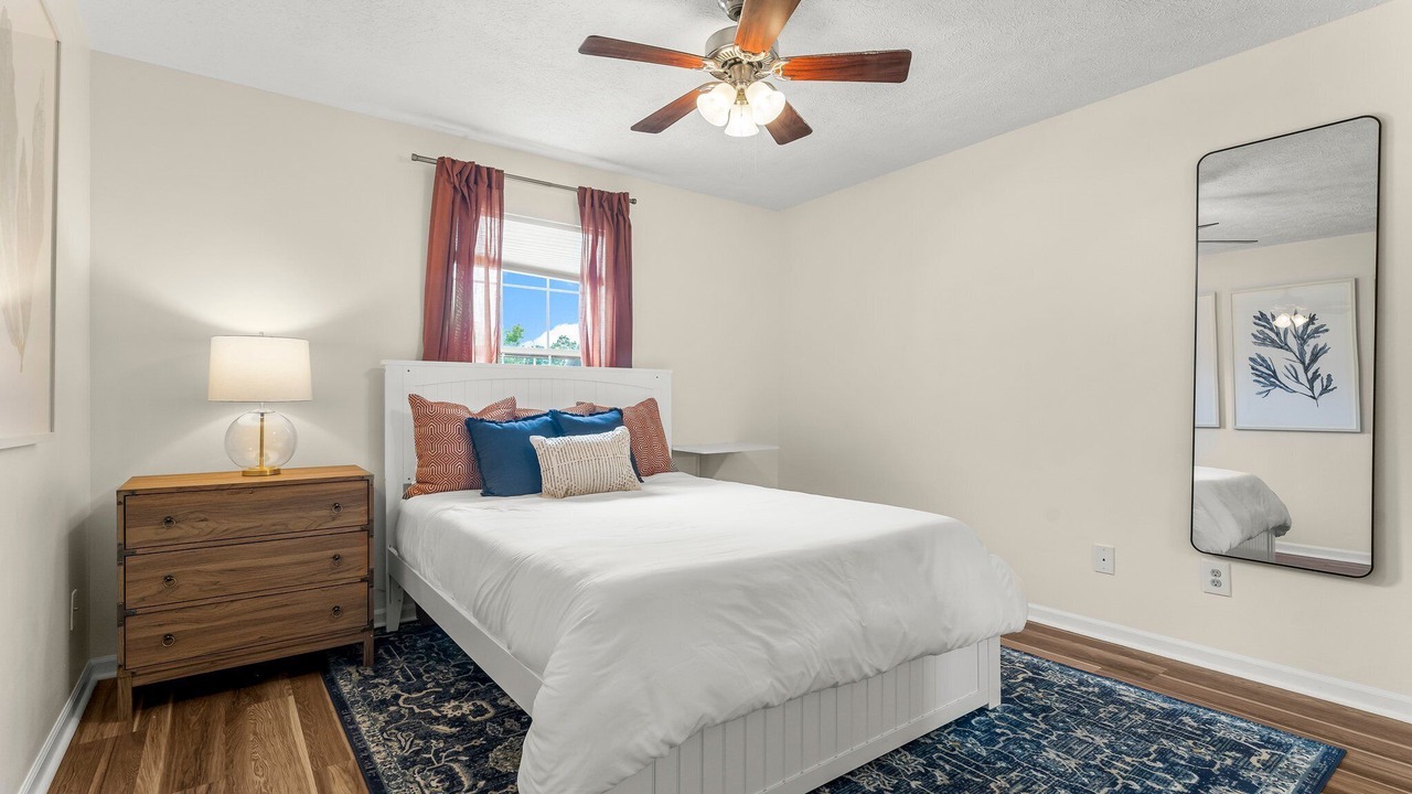 Photo of Bedroom in Treasure Cove