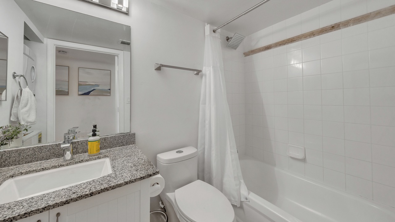 Photo of Bathroom in Brickell