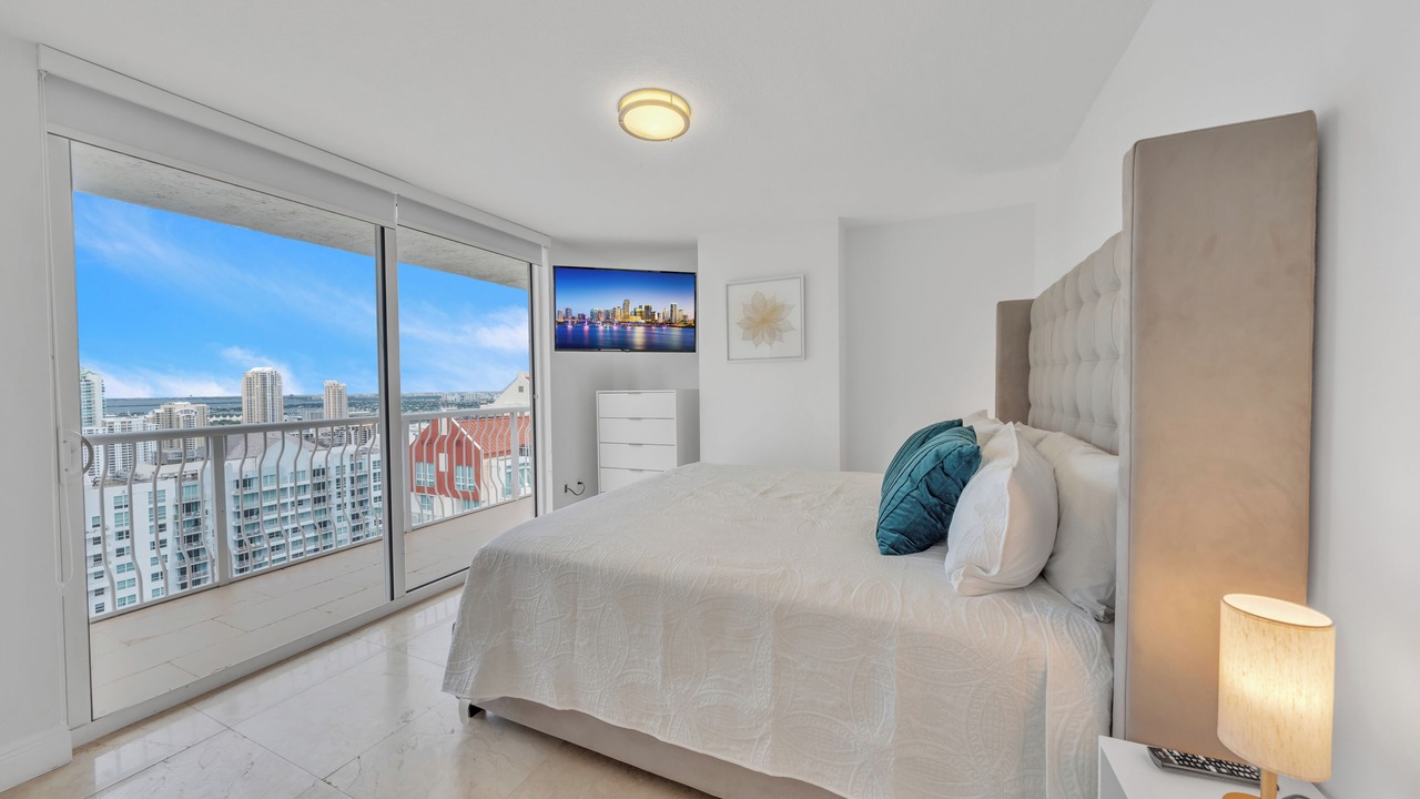 Photo of Bedroom in Brickell
