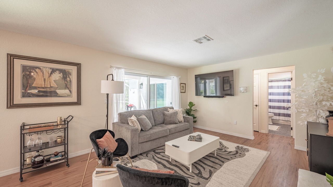 Photo of Livingroom in Spring Hill