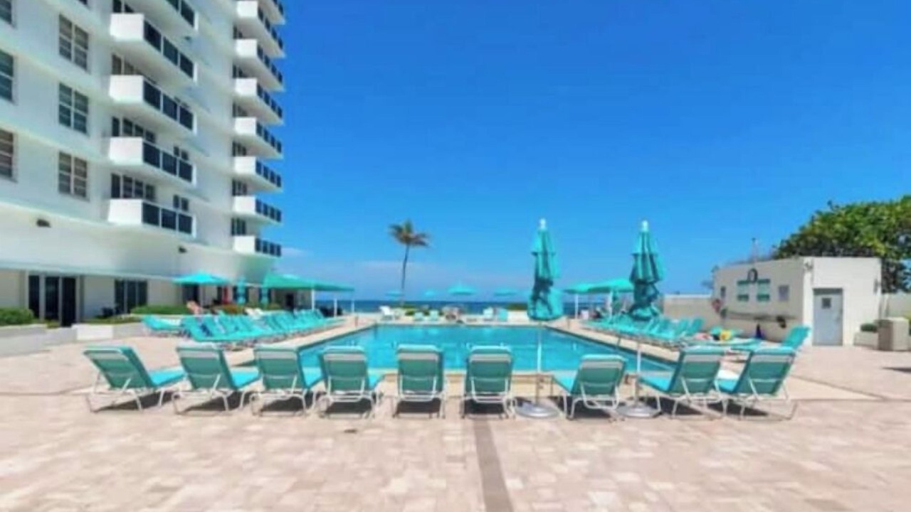 Photo of Outdoor in Hollywood South Central Beach