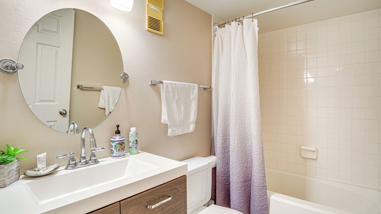 Photo of Bathroom in Deltona Lakes