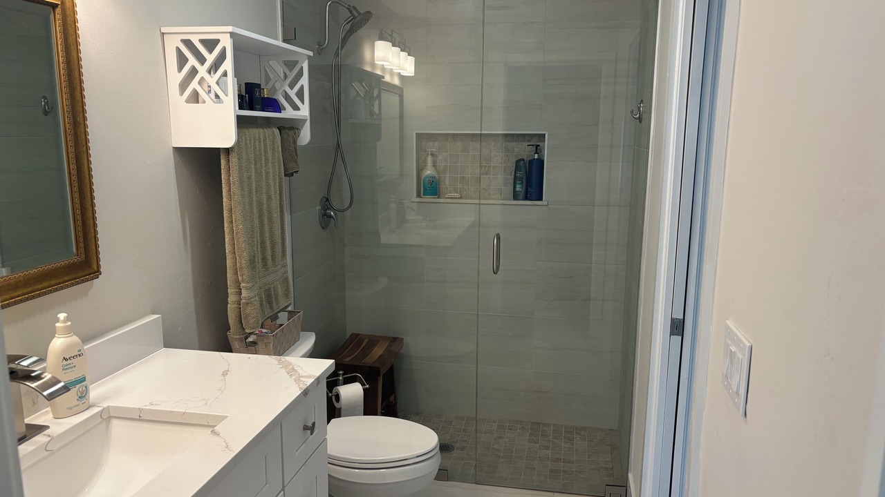 Photo of Bathroom in Iona Shores