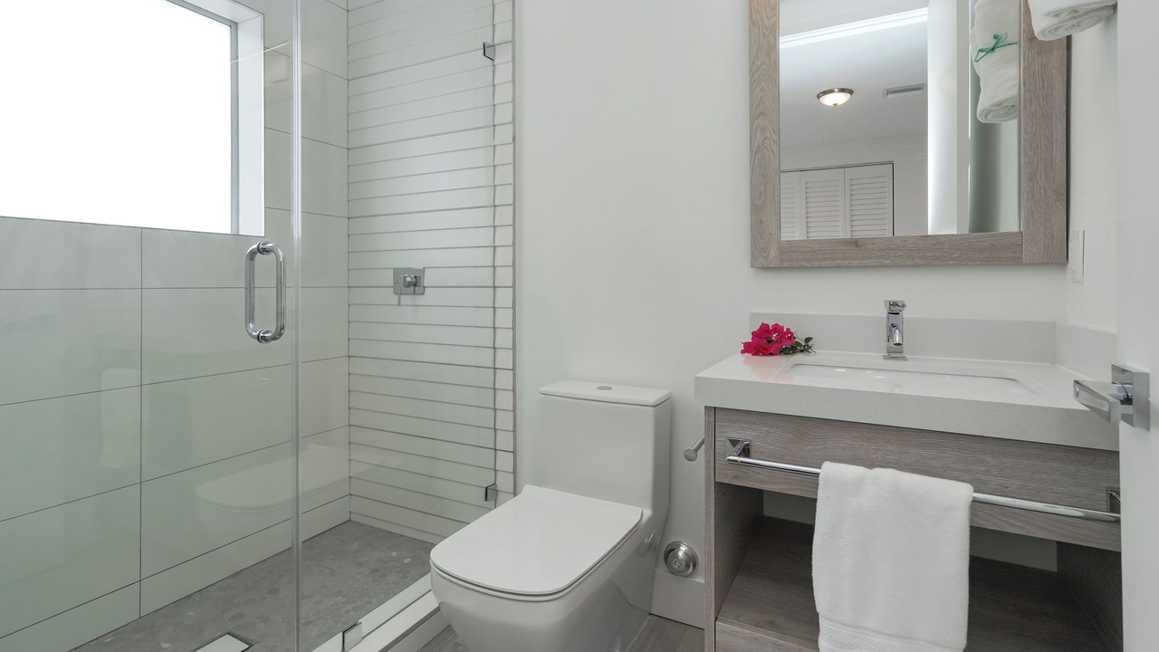 Photo of Bathroom in Coral Way