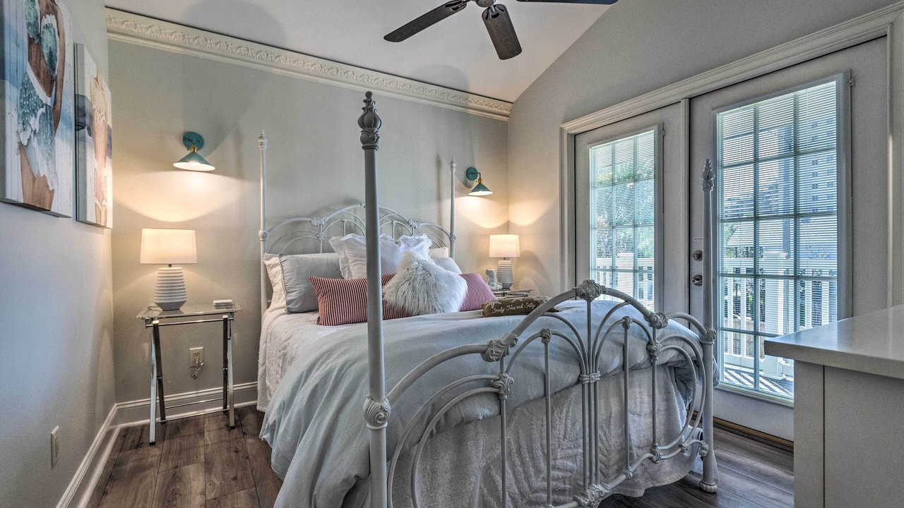 Photo of Bedroom in Miramar Beach