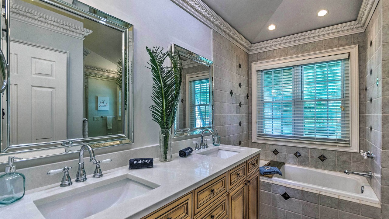 Photo of Bathroom in Miramar Beach