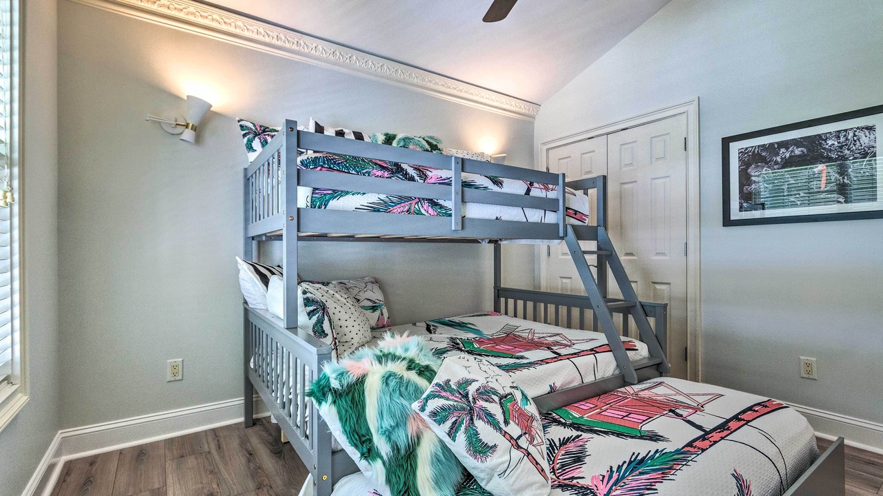 Photo of Bedroom in Miramar Beach