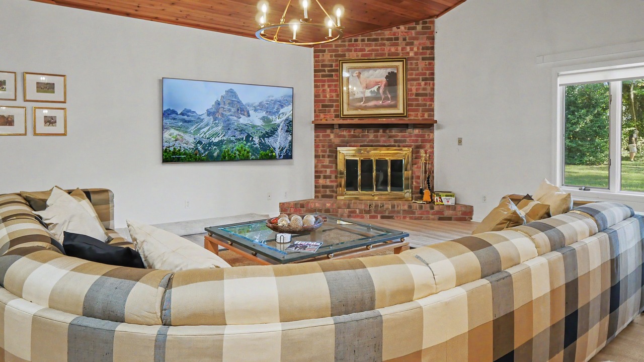 Photo of Livingroom in Fellowship