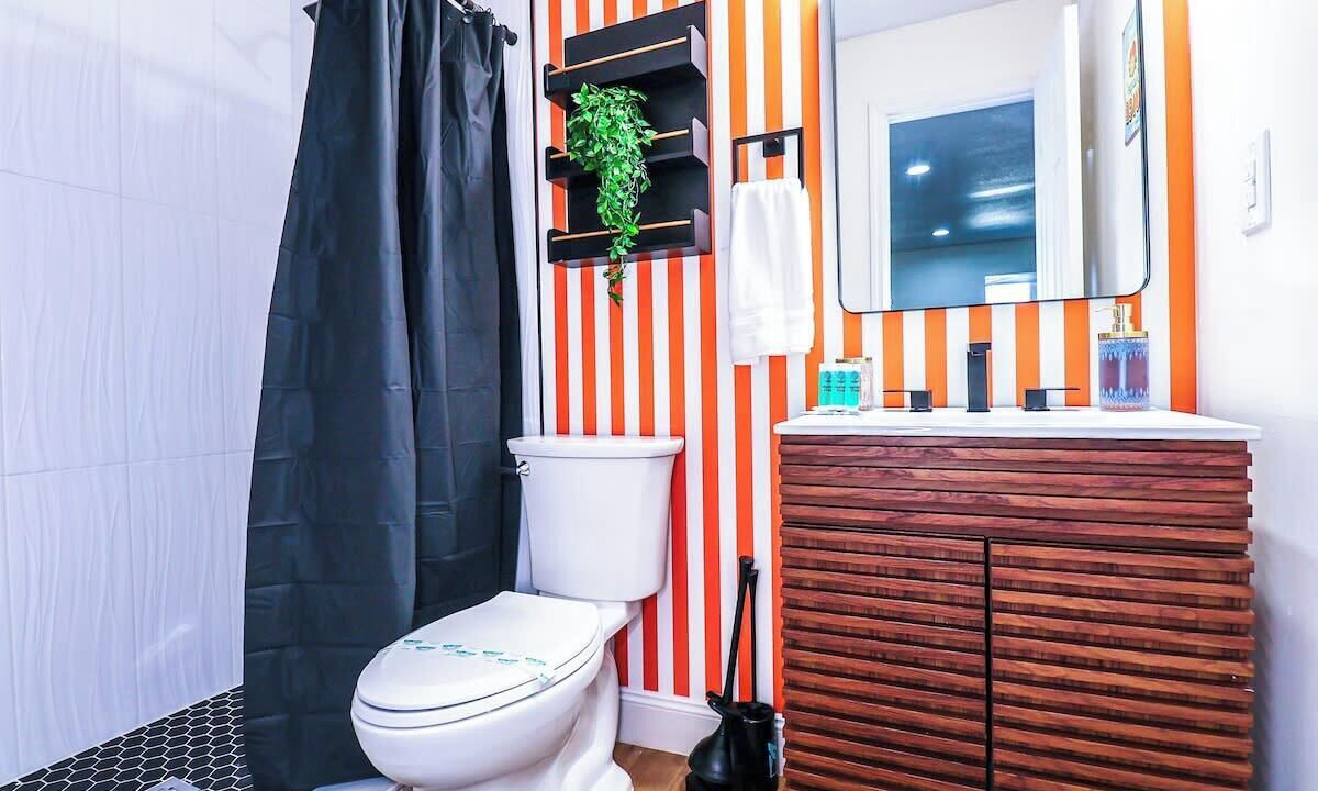 Photo of Bathroom in Winter Garden