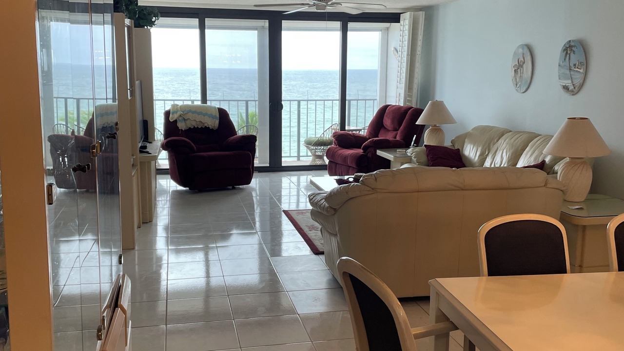 Photo of Livingroom in Hollywood
