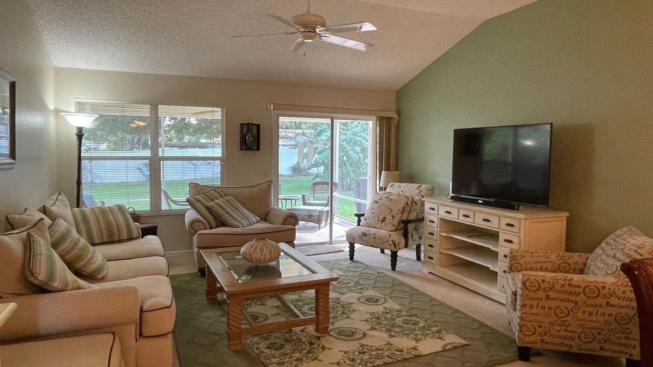 Photo of Livingroom in Woodbury