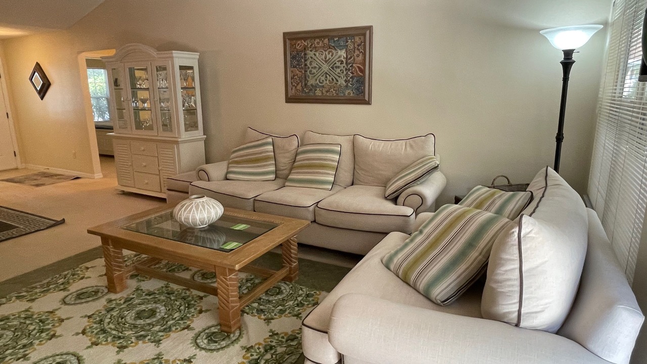 Photo of Livingroom in Woodbury