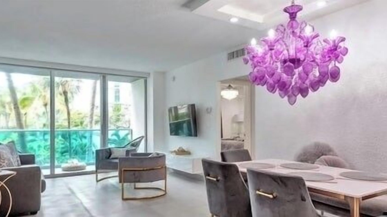 Photo of Livingroom in Hollywood South Central Beach