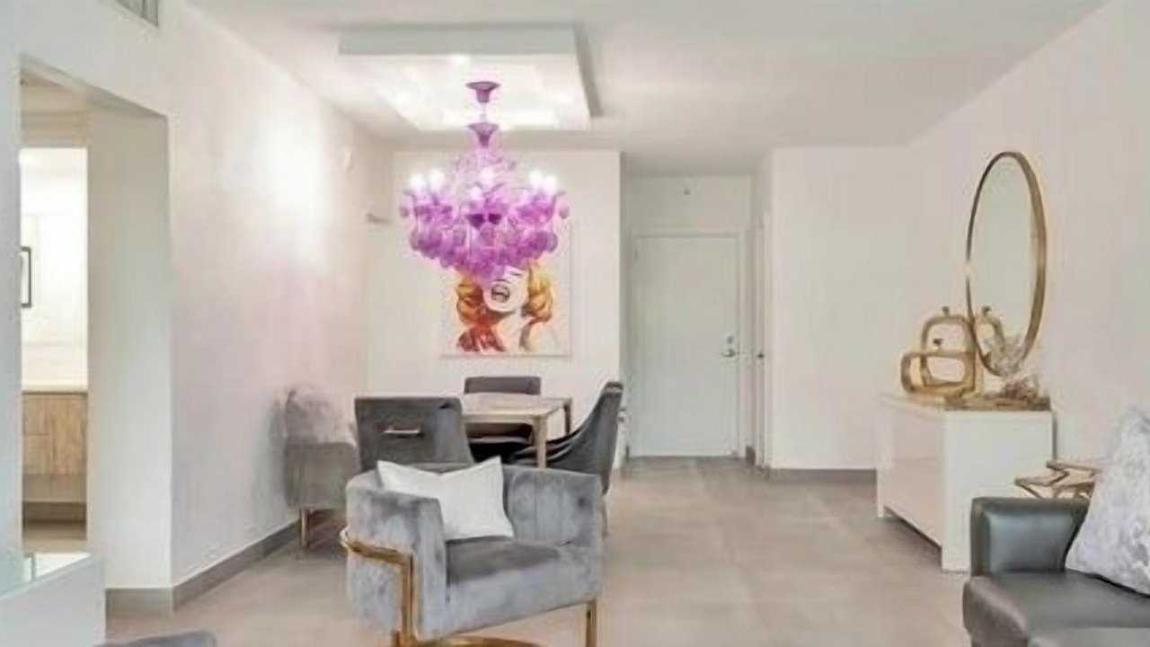Photo of Livingroom in Hollywood South Central Beach